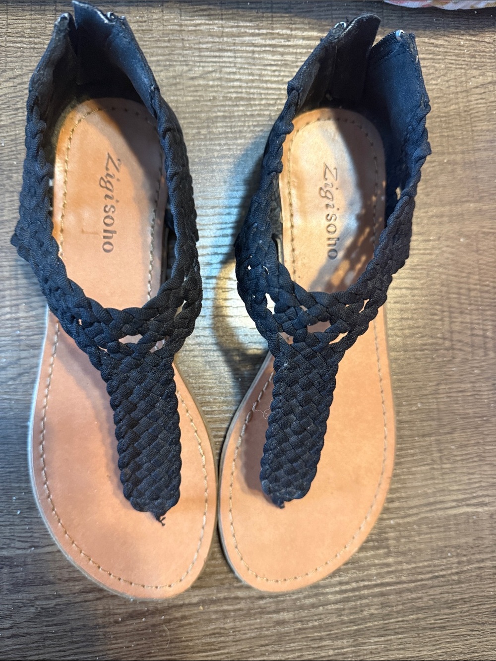 Zigi Soho Black Braided T-Strap Sandals